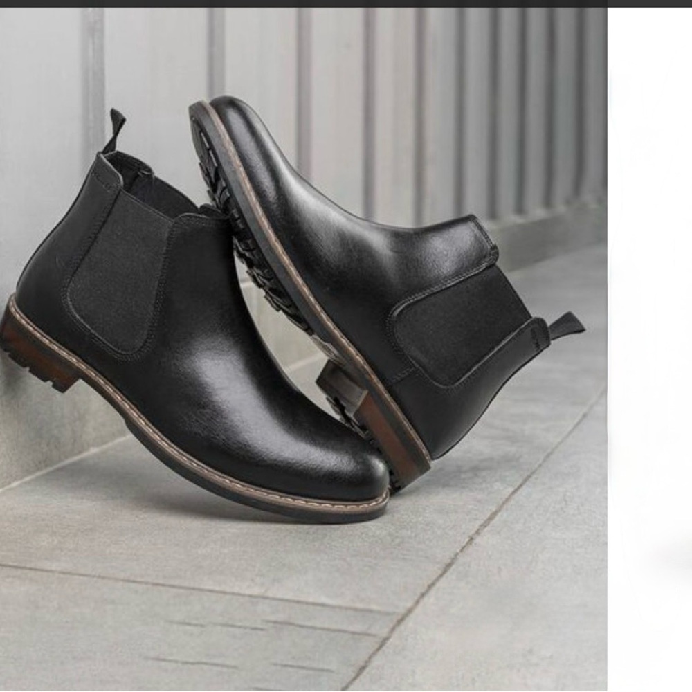 Men's Black Chelsea Boots with Elastic Side Panels